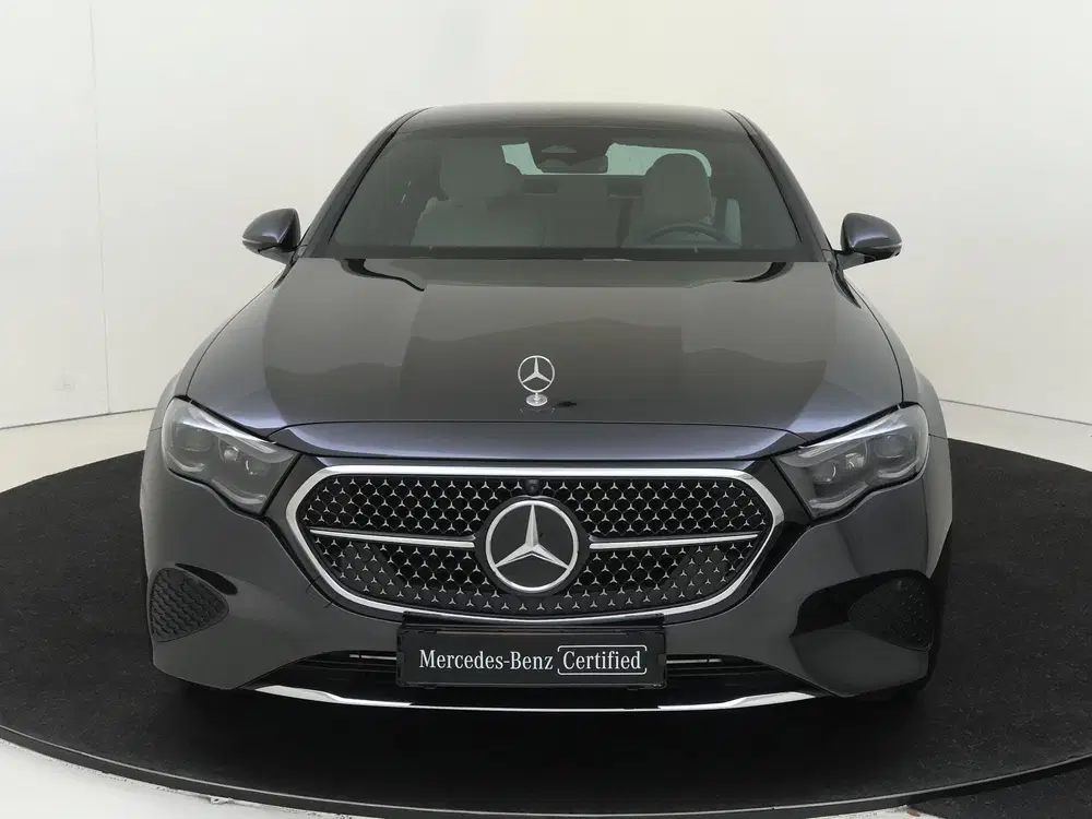 Mercedes-Benz E-Klasse 300 e Luxury Line uit 2024, foto 8