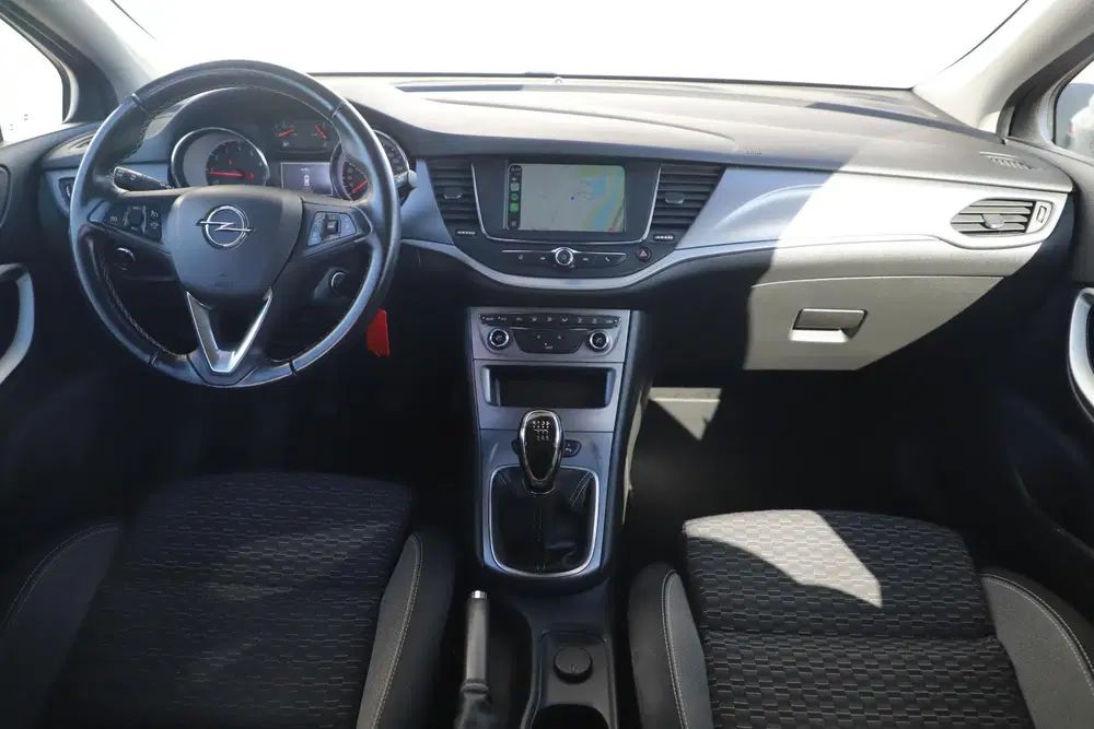 Opel Astra 1.2 Business Edition 131PK Trekhaak uit 2020, foto 10