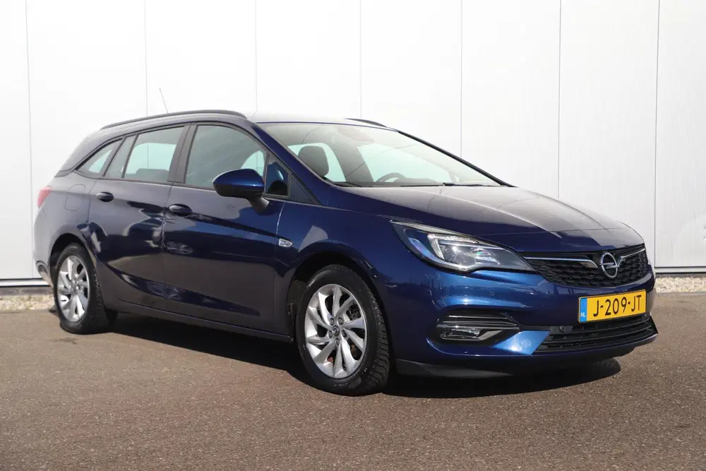 Opel Astra 1.2 Business Edition 131PK Trekhaak uit 2020, foto 3