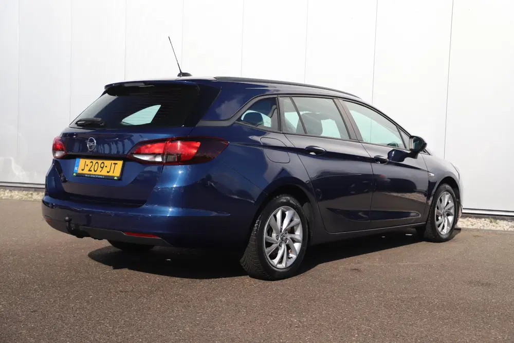 Opel Astra 1.2 Business Edition 131PK Trekhaak uit 2020, foto 4