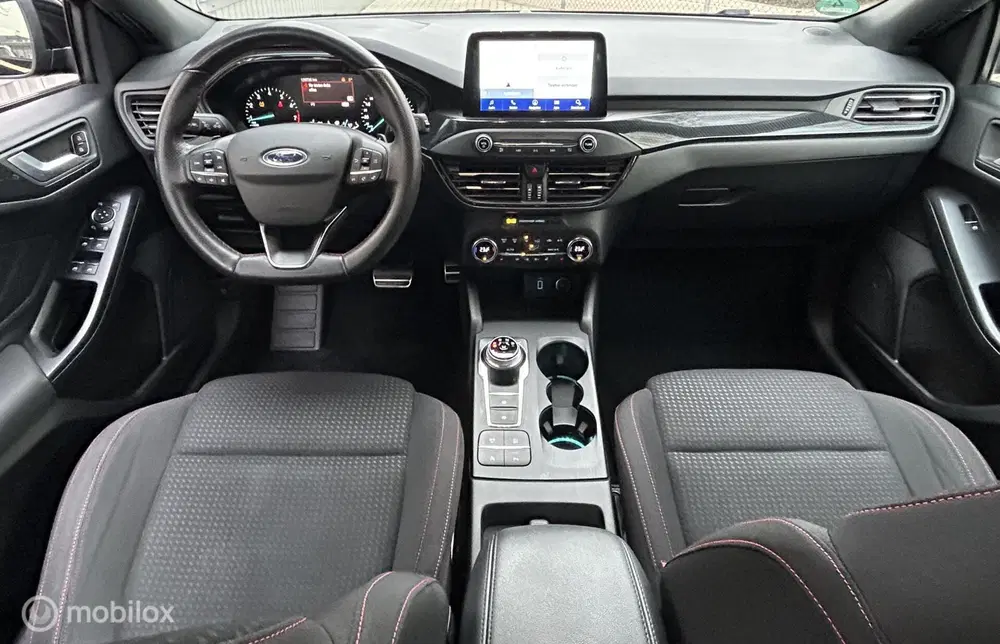 Ford Focus 1.5 EcoBoost ST Line AUTOM. 150 PK uit 2020, foto 9