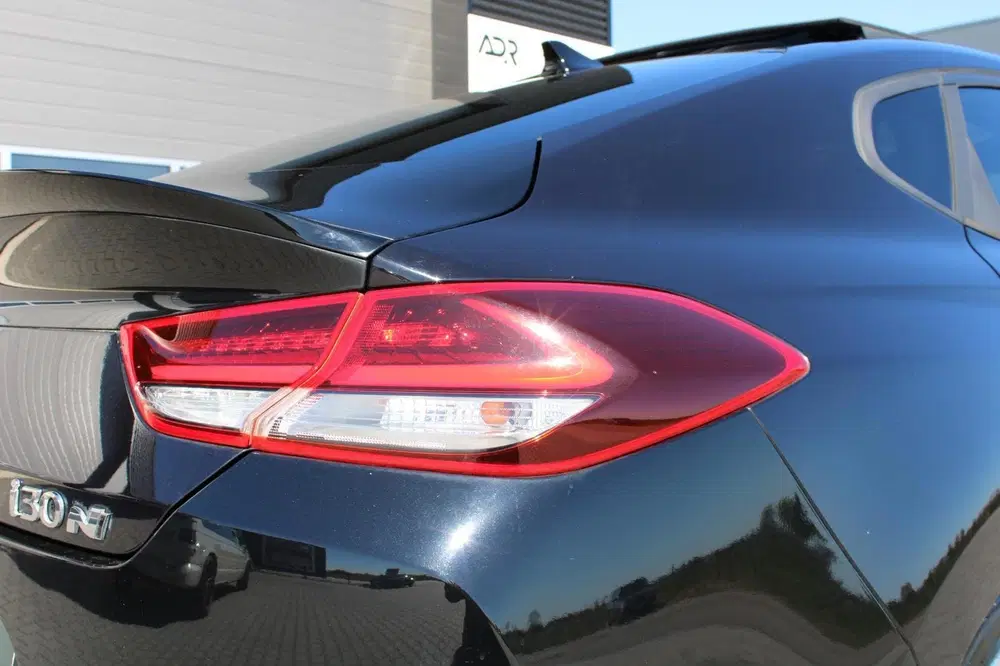 Hyundai i30 2.0 T-GDI 280PK uit 2019, foto 13