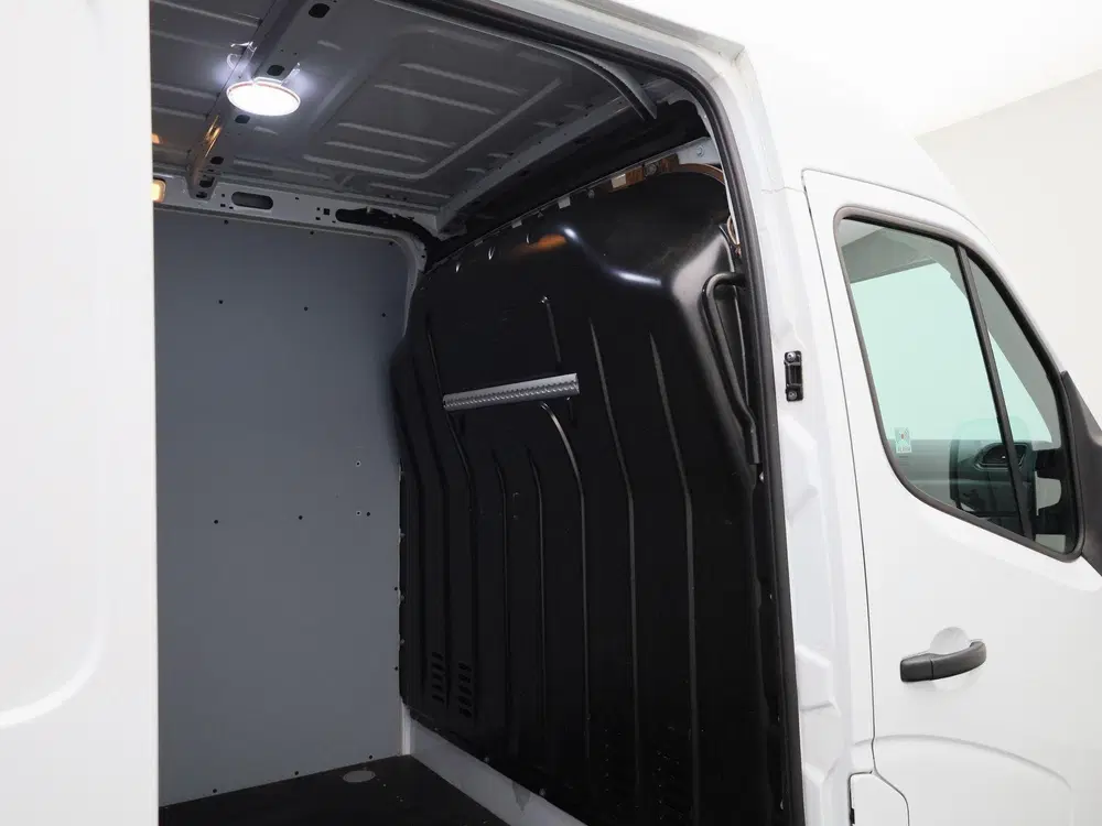 Renault Master T35 2.3 dCi 135Pk L3H2 Comfort uit 2022, foto 14