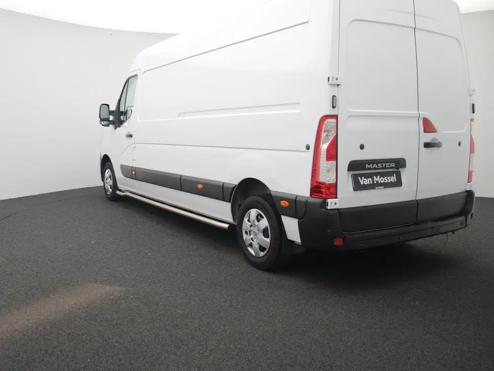 Renault Master T35 2.3 dCi 135Pk L3H2 Comfort uit 2022, foto 2