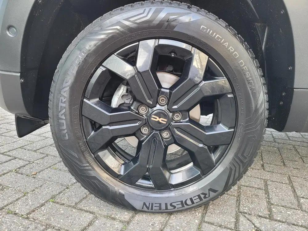 Dacia Duster 1.0 TCe 100 ECO-G Extreme uit 2023, foto 9