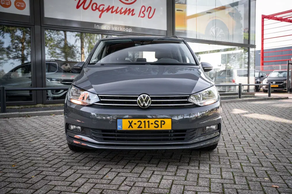 Volkswagen Touran 1.5 TSI Highline 7p uit 2020, foto 6