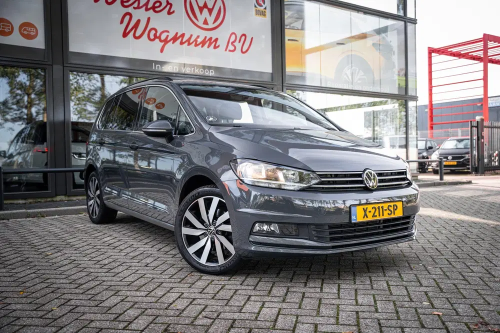Volkswagen Touran 1.5 TSI Highline 7p uit 2020, foto 7