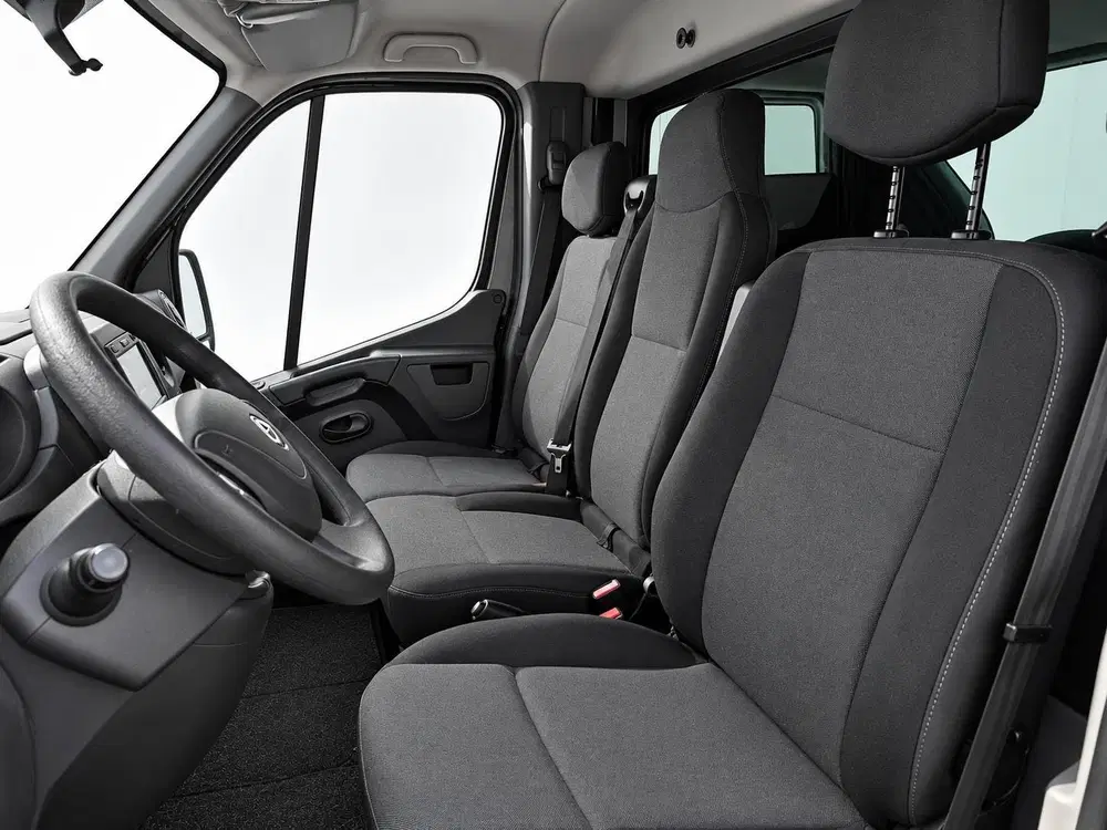 Renault Master T35 2.3 dCi L3H2 Energy uit 2019, foto 2