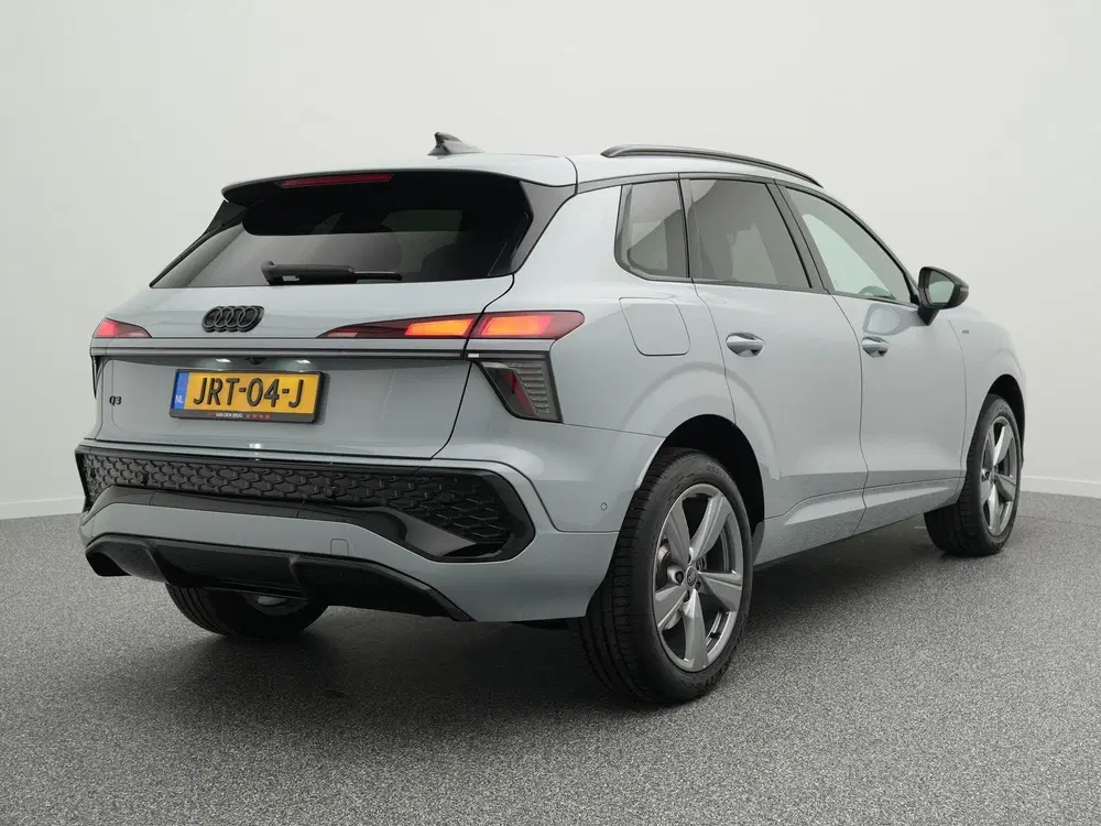Audi Q3 S-Line 1.5 e-hybrid 272 PK uit 2026, foto 2