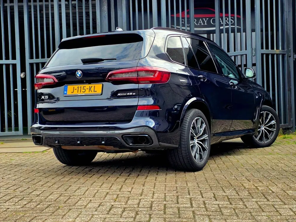 BMW X5 XDrive45e High Executive M-Sport Luchtverr uit 2020, foto 2