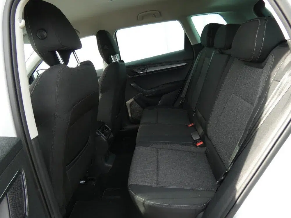 Skoda Karoq 1.5 TSI BNS.ED. PLUS uit 2021, foto 14