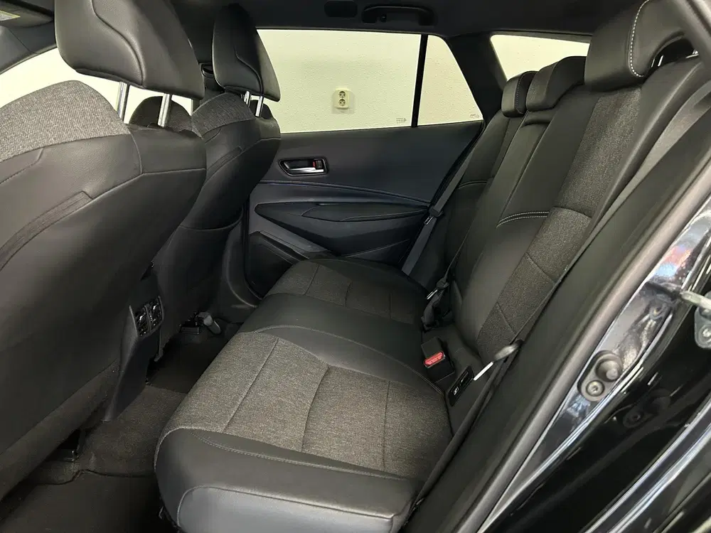 Toyota Corolla 1.8 Hybrid Dynamic uit 2021, foto 8