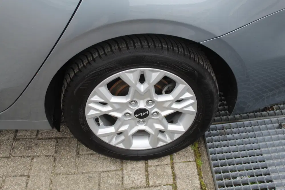 Kia Ceed 1.0 T-GDi MHEV DynamicLine AUTOMAAT Nav uit 2023, foto 11