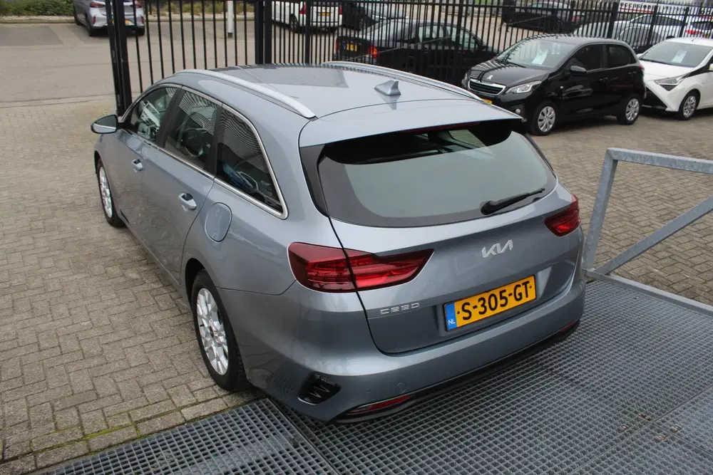 Kia Ceed 1.0 T-GDi MHEV DynamicLine AUTOMAAT Nav uit 2023, foto 3