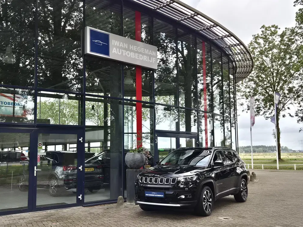 Jeep Compass Plug-in Hybrid Electric uit 2022, foto 3