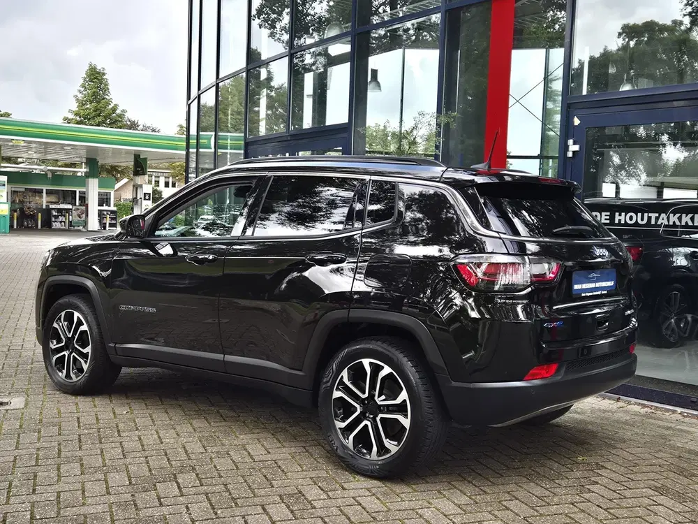 Jeep Compass Plug-in Hybrid Electric uit 2022, foto 4