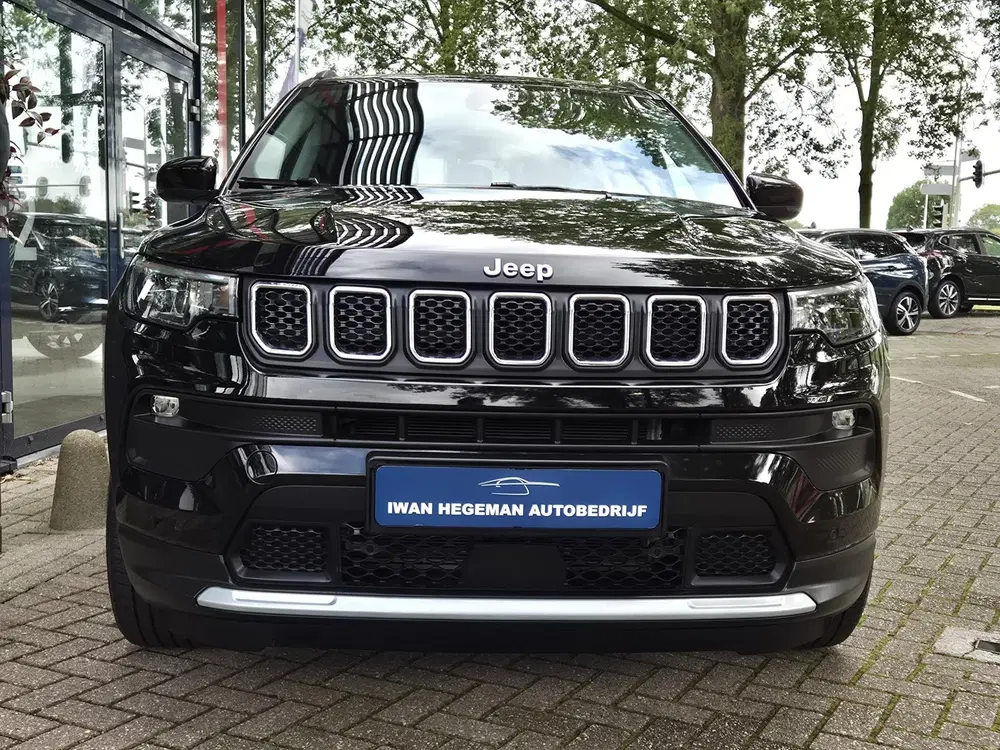 Jeep Compass Plug-in Hybrid Electric uit 2022, foto 6