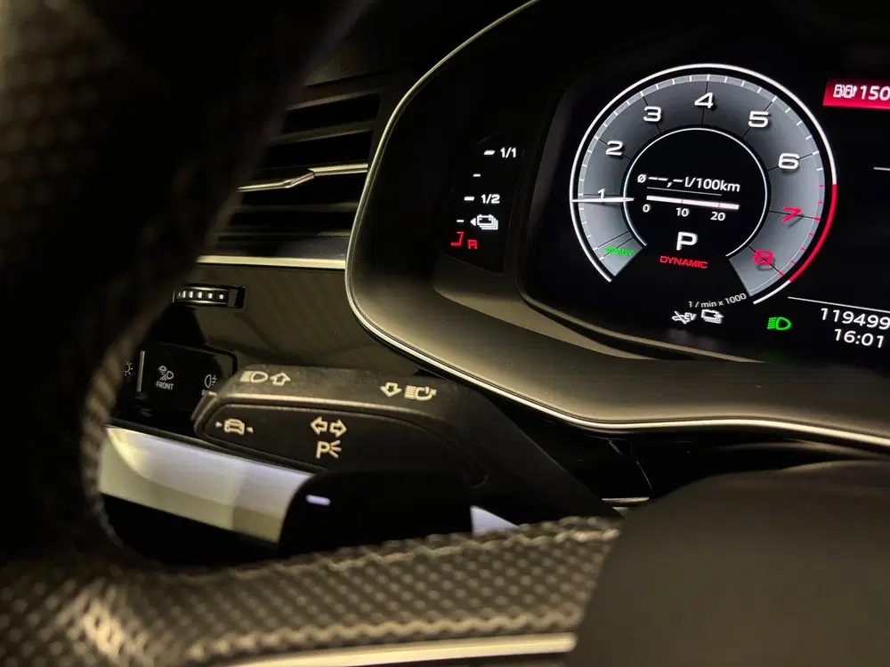 Audi Q8 60 TFSI e quattro S Competition uit 2021, foto 12