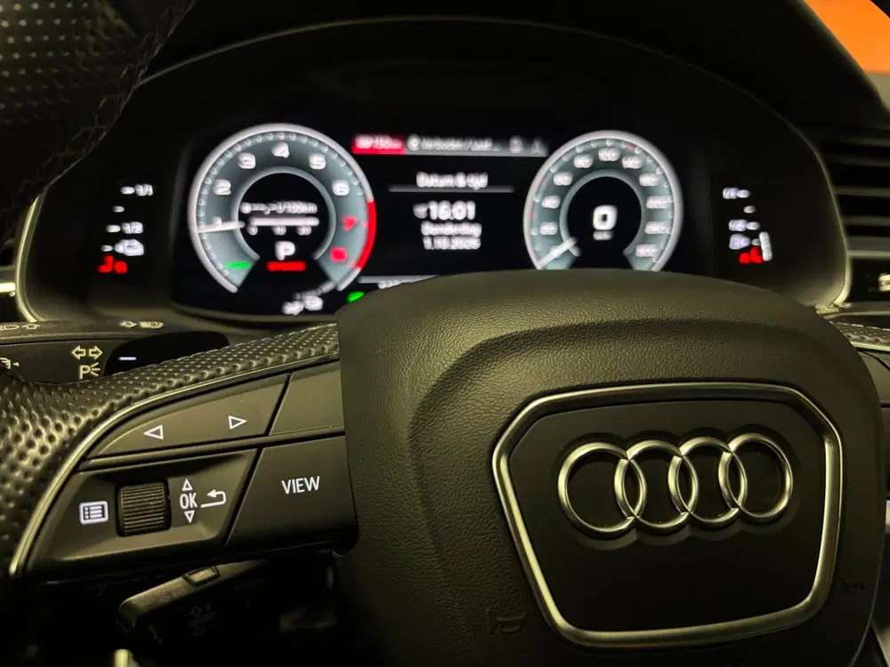 Audi Q8 60 TFSI e quattro S Competition uit 2021, foto 14