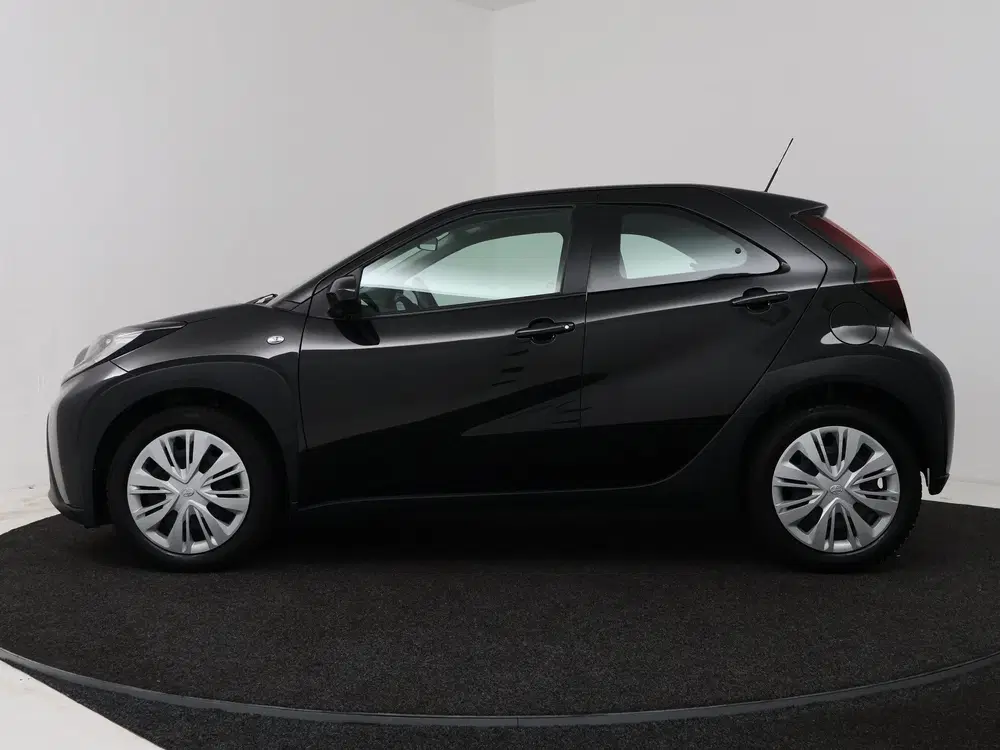 Toyota Aygo X 1.0 VVT-i MT Play uit 2023, foto 3
