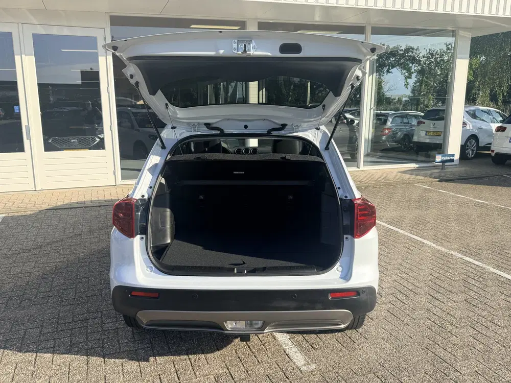Suzuki Vitara 1.0 Boosterjet Stijl uit 2020, foto 11