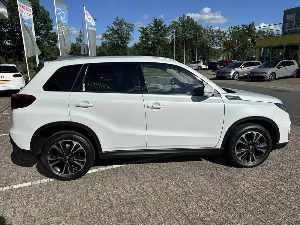Suzuki Vitara 1.0 Boosterjet Stijl uit 2020, foto 8