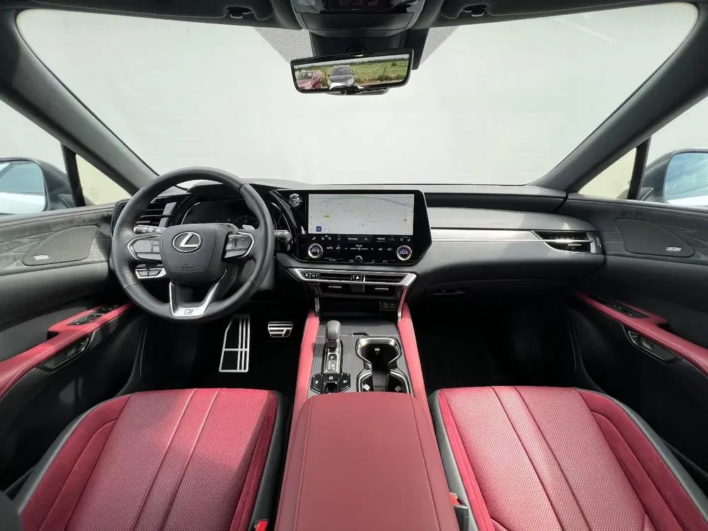 Lexus RX 500h uit 2024, foto 5