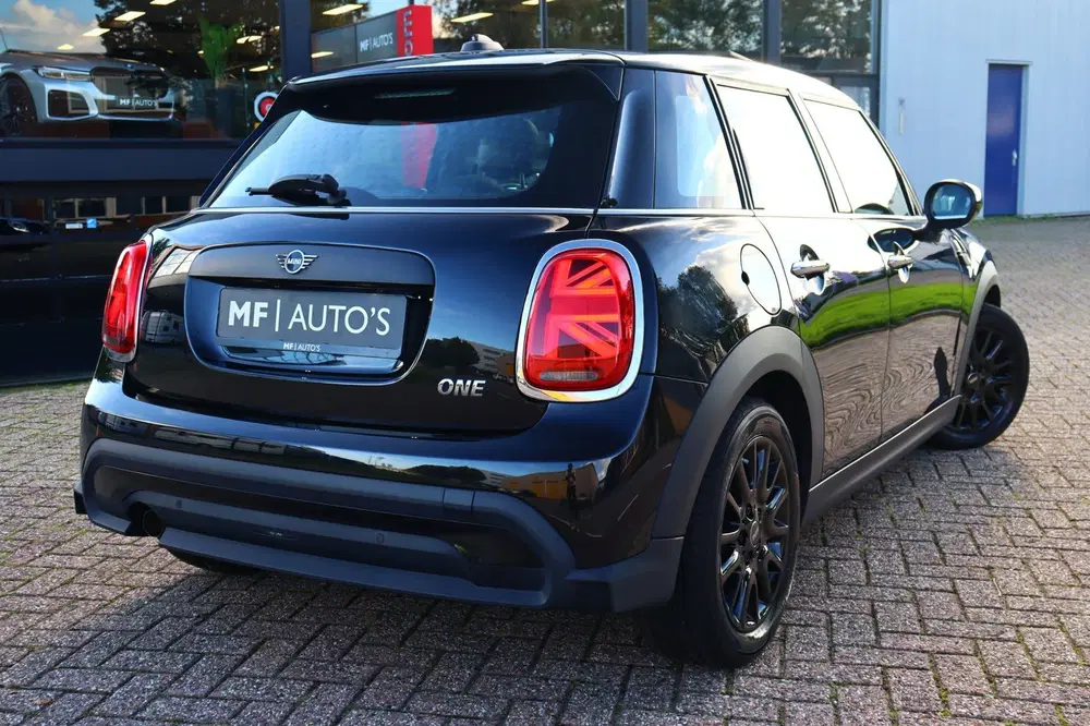 Mini Cooper 1.5 Aut. 5 Deurs uit 2021, foto 2