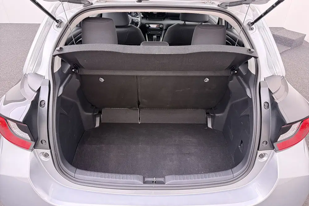 Mazda 2 Hybrid 1.5 93 PK Aut. Centre-line Camera S uit 2024, foto 13