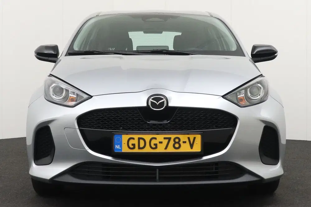 Mazda 2 Hybrid 1.5 93 PK Aut. Centre-line Camera S uit 2024, foto 3