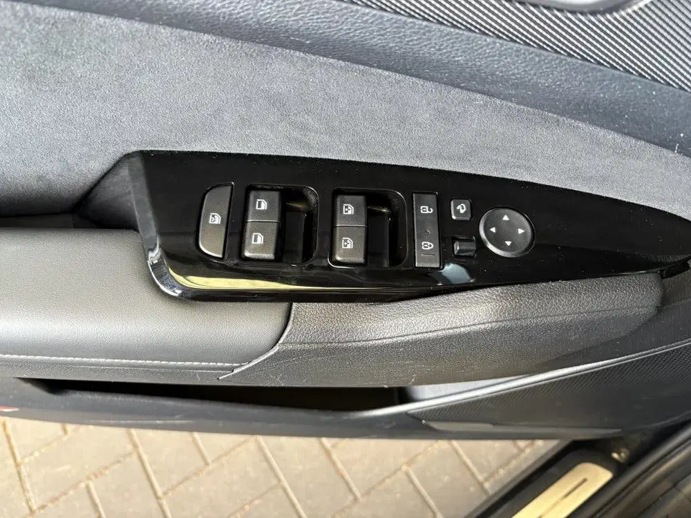 Kia Sportage 1.6 T-GDi Plug-In Hybrid AWD GT-PlusLine uit 2022, foto 11