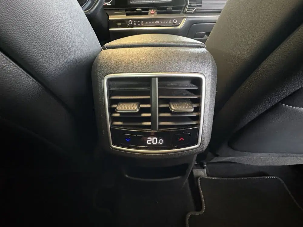 Kia Sportage 1.6 T-GDi Plug-In Hybrid AWD GT-PlusLine uit 2022, foto 14