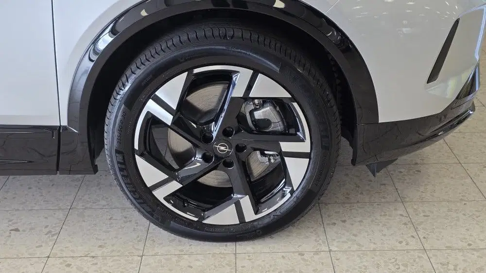 Opel Grandland 1.6 Turbo PHEV Ultimate 218PK uit 2026, foto 8