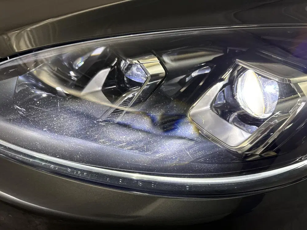 Ford Kuga 2.5 PHEV ST-Line X uit 2023, foto 11
