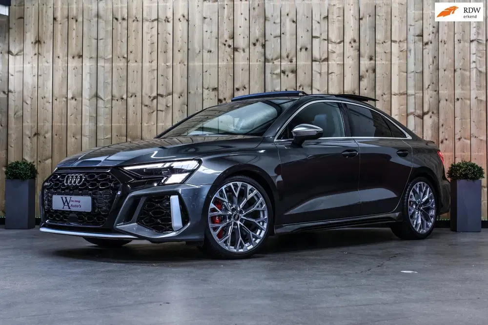 Audi RS3 2.5 TFSI Quattro *Pano*B&O*Head-Up*Camera uit 2022