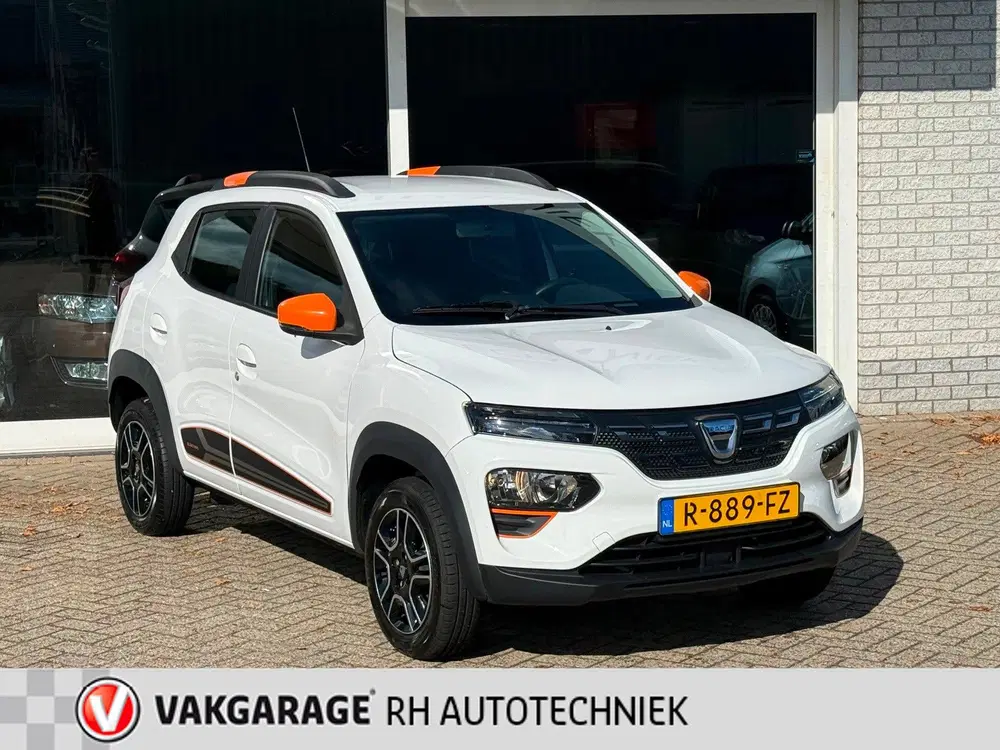 Dacia Spring Comfort Plus uit 2022, foto 2