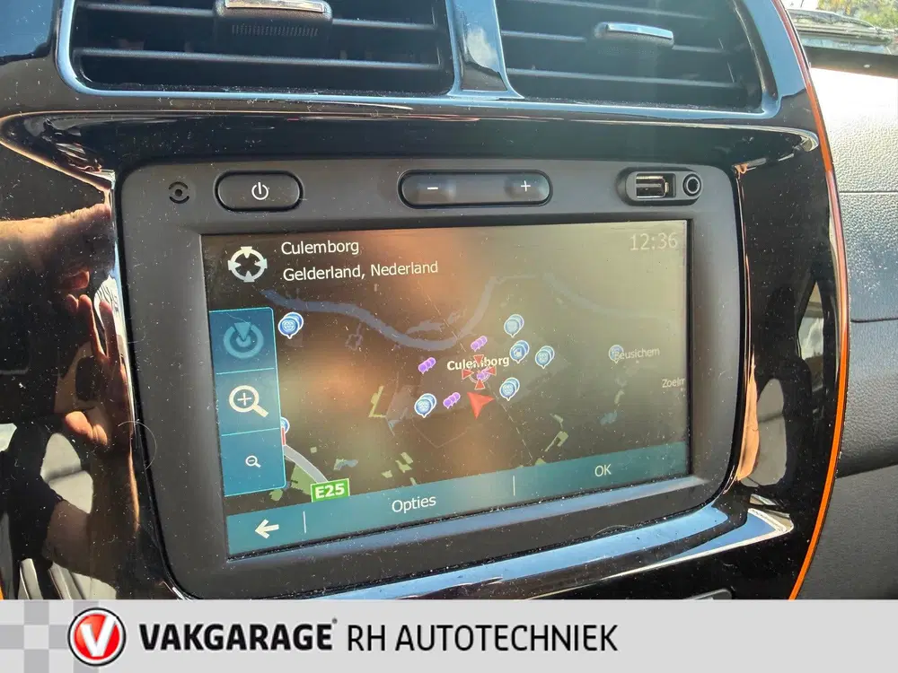 Dacia Spring Comfort Plus uit 2022, foto 9