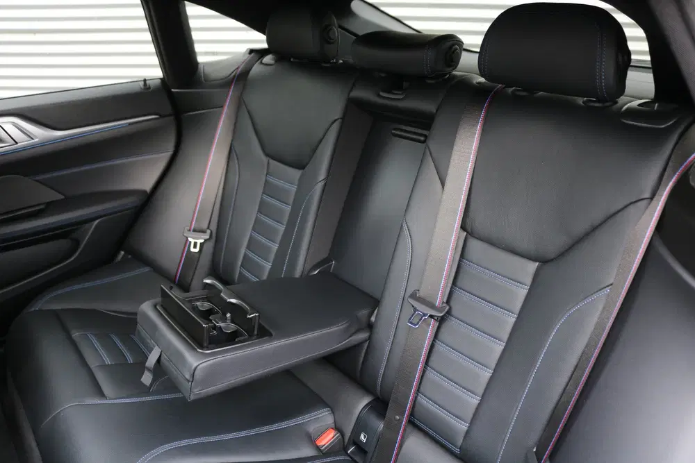 BMW i4 M50 High Executive 84 kWh 544PK M-Sportpak uit 2024, foto 9