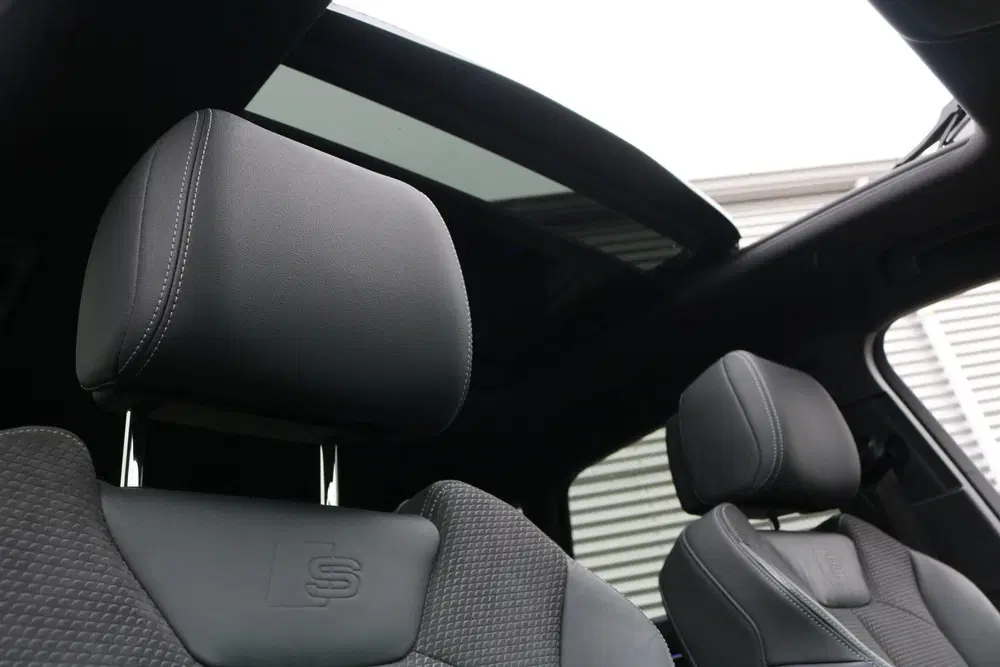 Audi Q3 40 TFSI Quattro S-Line (Panoramadak Virtua uit 2020, foto 11