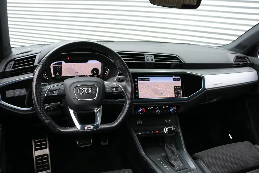 Audi Q3 40 TFSI Quattro S-Line (Panoramadak Virtua uit 2020, foto 6