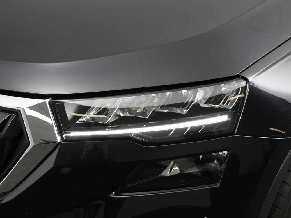 Skoda Karoq 1.5 TSI 150pk DSG ACT Selection Navigatie uit 2025, foto 11