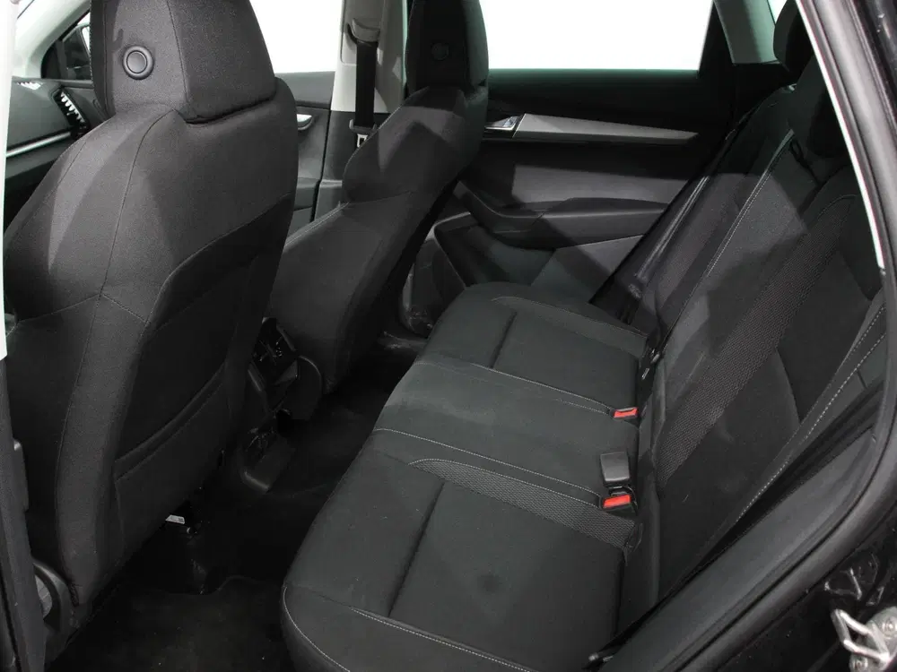 Skoda Karoq 1.5 TSI 150pk DSG ACT Selection Navigatie uit 2025, foto 15