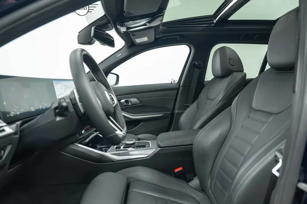 BMW 3-serie 330e M Sport Automaat uit 2025, foto 13