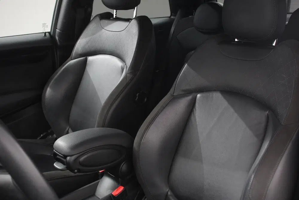 Mini Electric Cooper Electric Charged 33 kWh Leder Clima uit 2020, foto 11