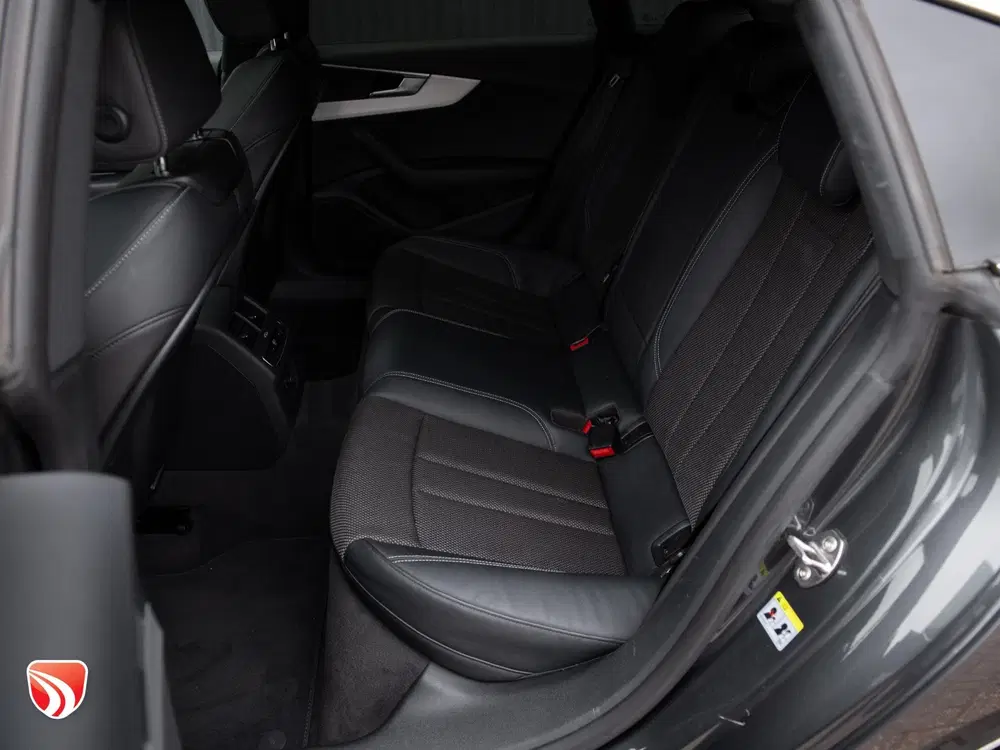 Audi A5 40 TFSI Sport S-line Edition 190pk uit 2019, foto 4