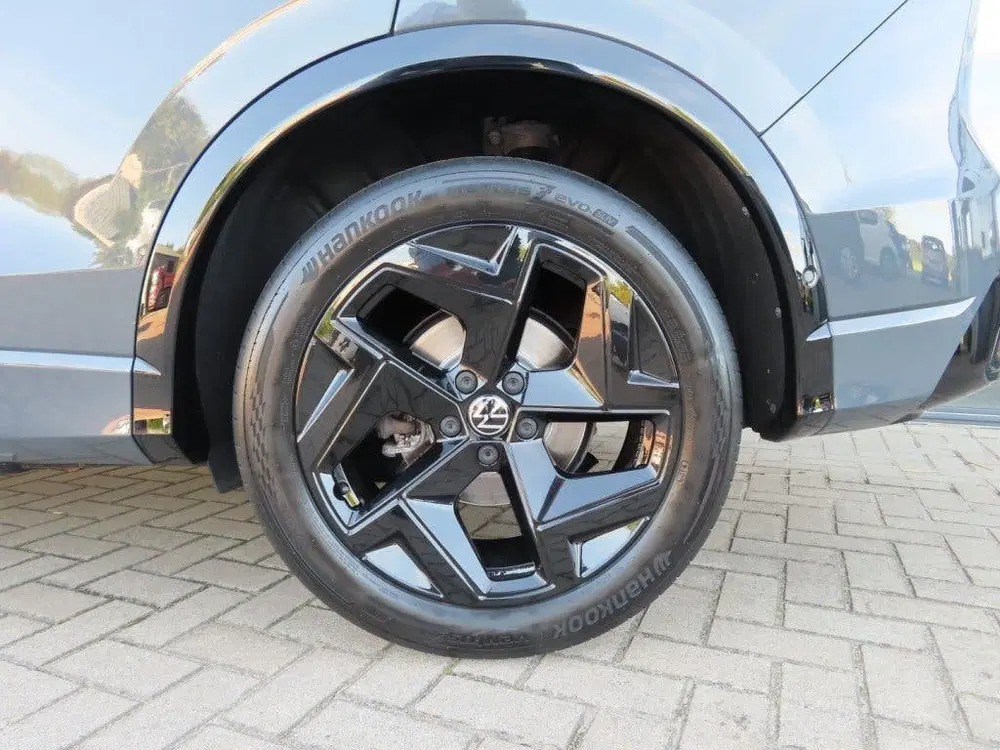 Volkswagen Tiguan 1.5 eTSI R-Line Leder 19 Inch Led Trekhaak uit 2025, foto 13