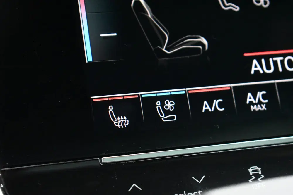 Audi RS6 4.0 TFSI quattro Nardo Ceramic Pano Trekh uit 2020, foto 12