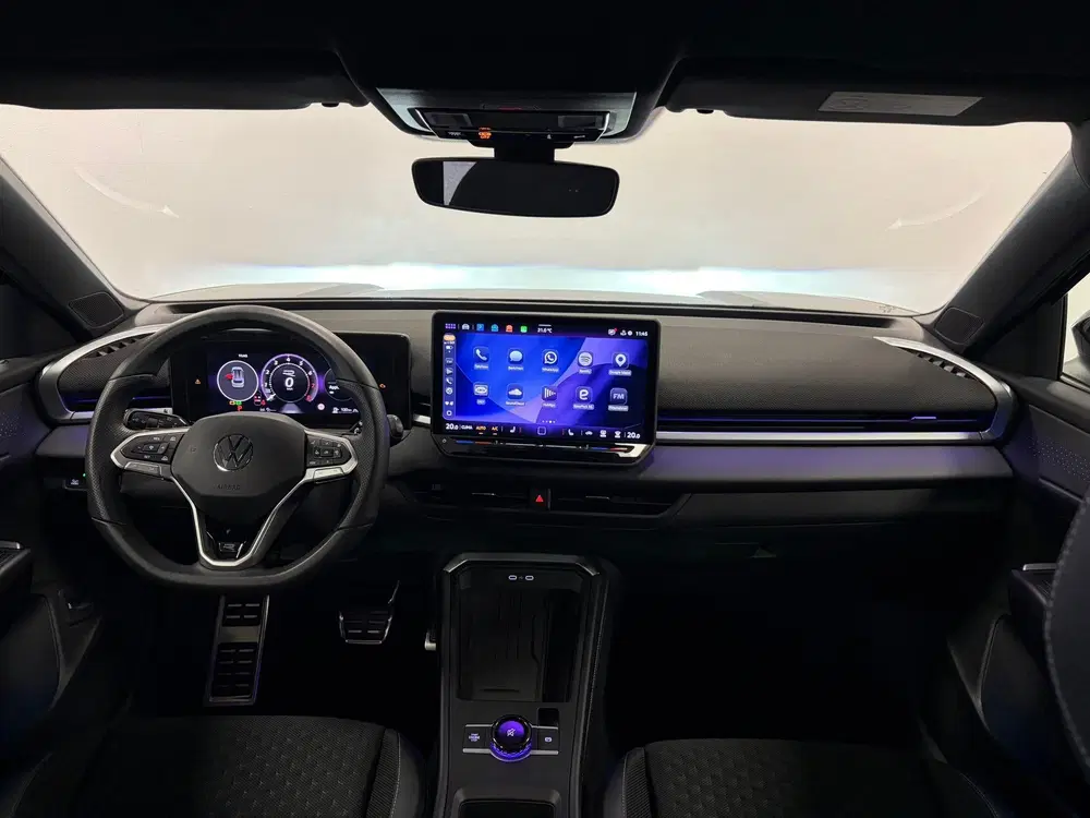 Volkswagen T-Roc 1.5 eTsi R-Line First Edition*Winterpakket uit 2026, foto 3