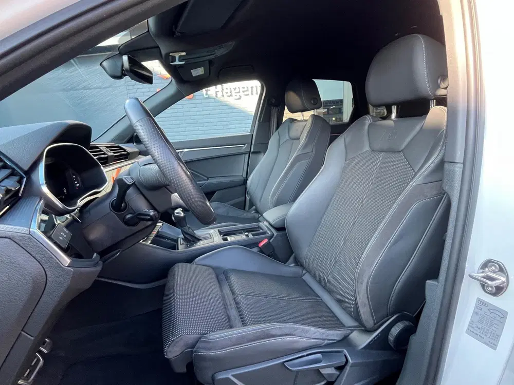 Audi Q3 40 TFSI quattro 290PK S-Line trekh 20" cam uit 2019, foto 13
