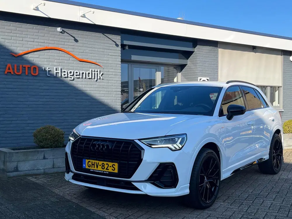 Audi Q3 40 TFSI quattro 290PK S-Line trekh 20" cam uit 2019, foto 2